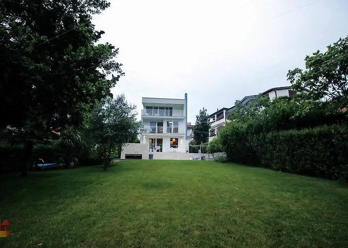 Terra Rossa Borik Villa *